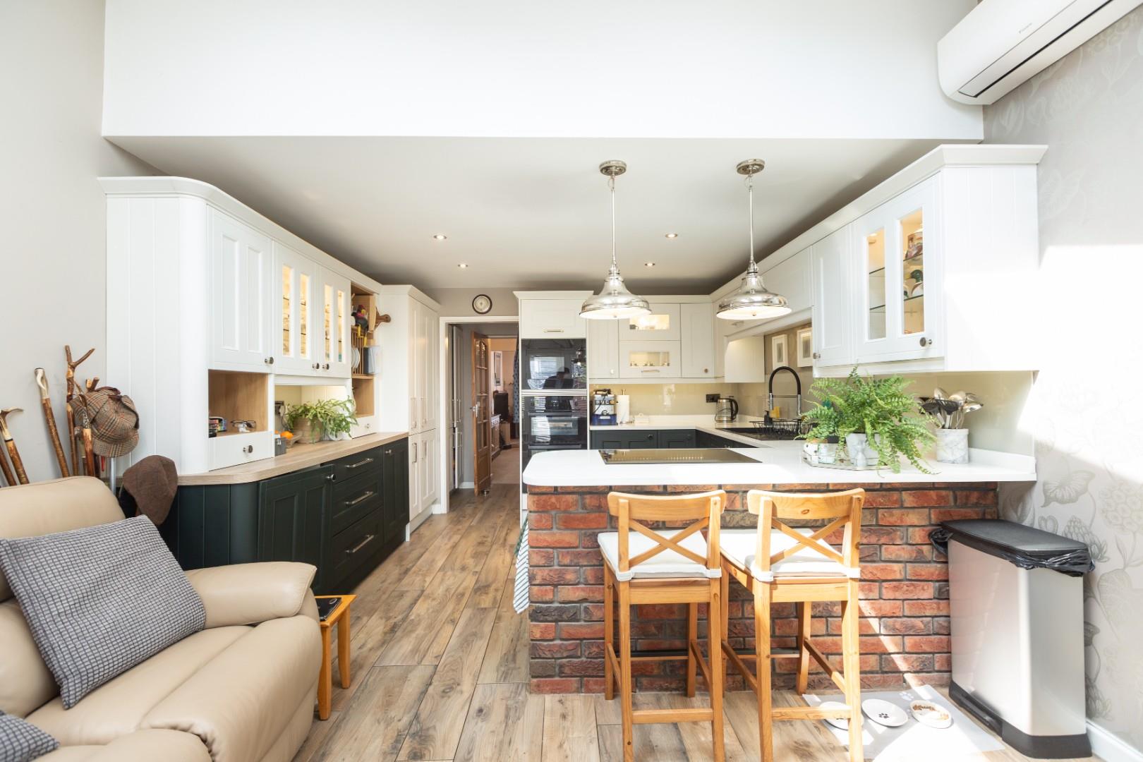 Woodville Road, Mumbles, Swansea, SA3 4AD
